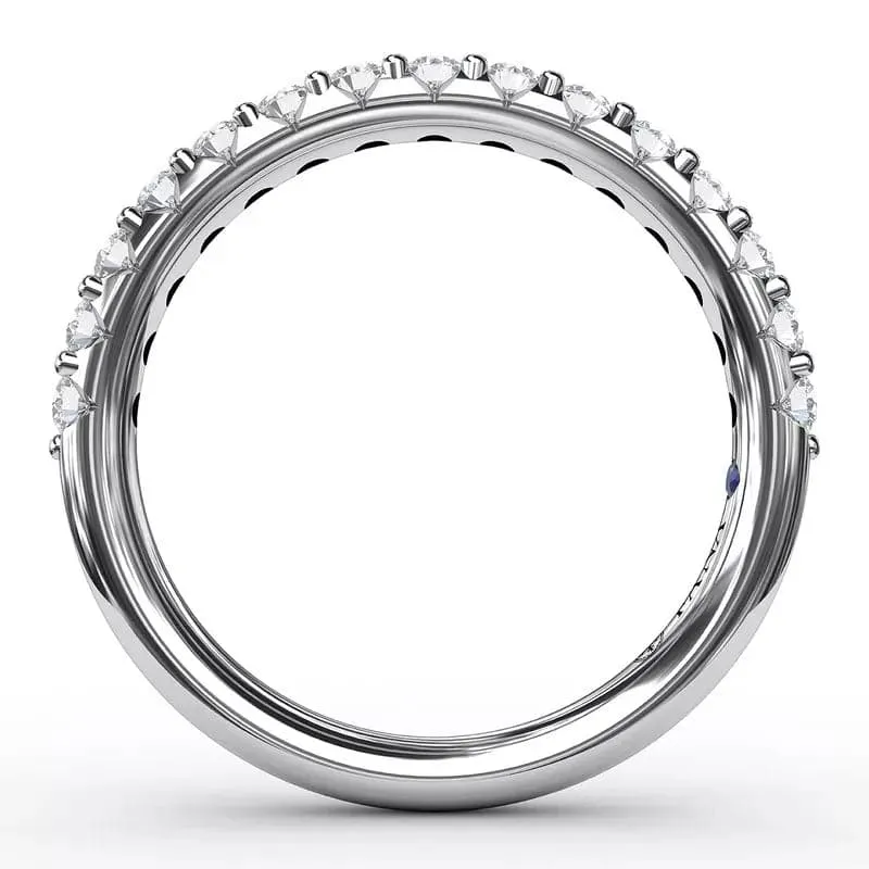 14K WHITE GOLD SHARED PRONG ROUND DIAMOND WEDDING BAND - 0.53CTW