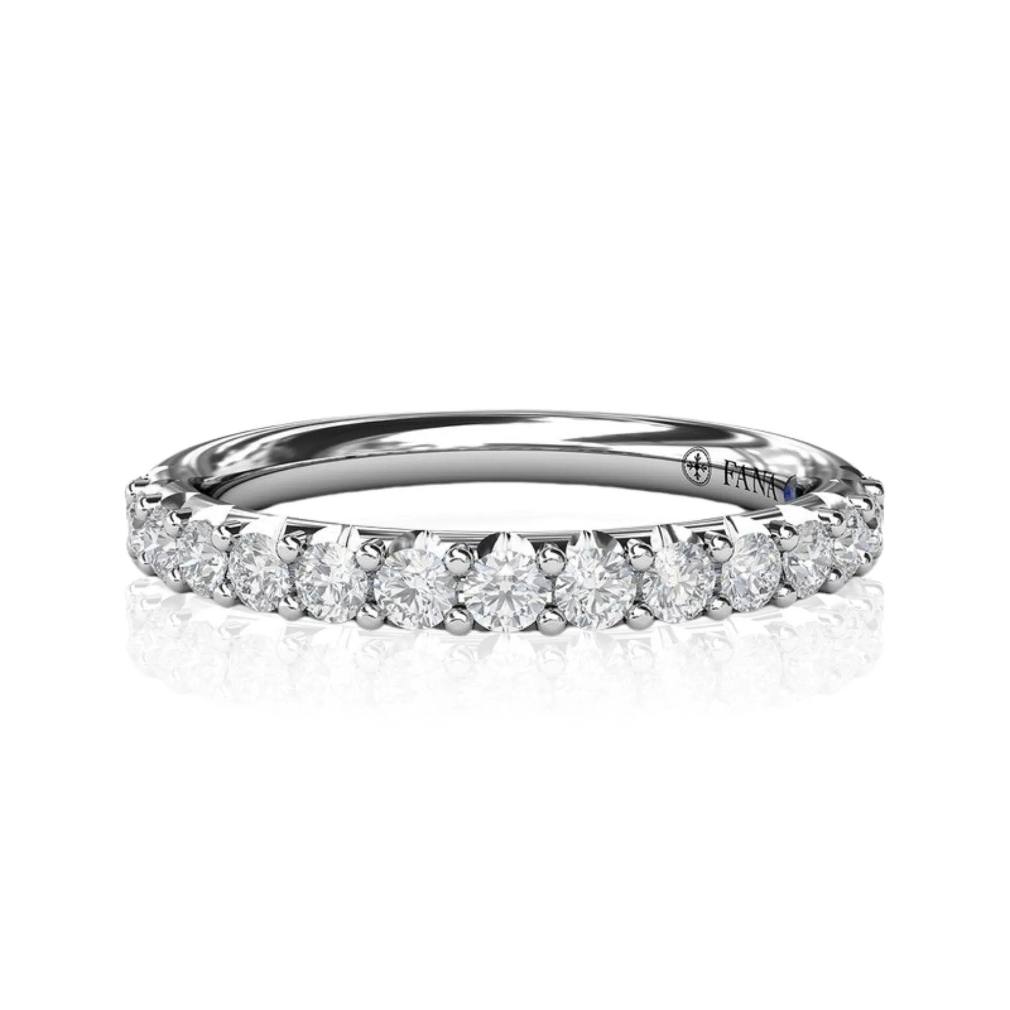 14K WHITE GOLD SHARED PRONG ROUND DIAMOND WEDDING BAND - 0.53CTW