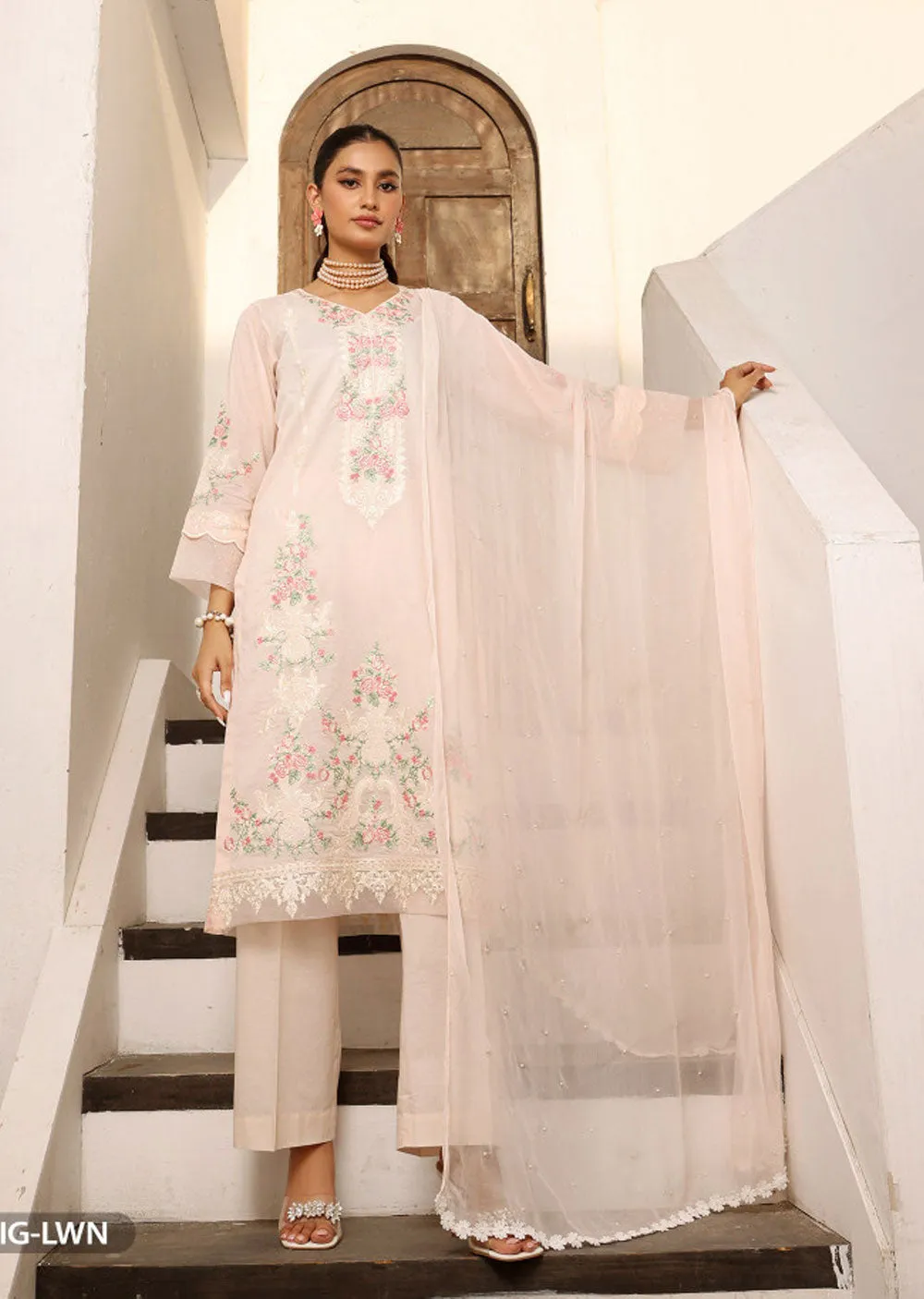 15879 Readymad 3 Piece Embroidered Lawn Suit