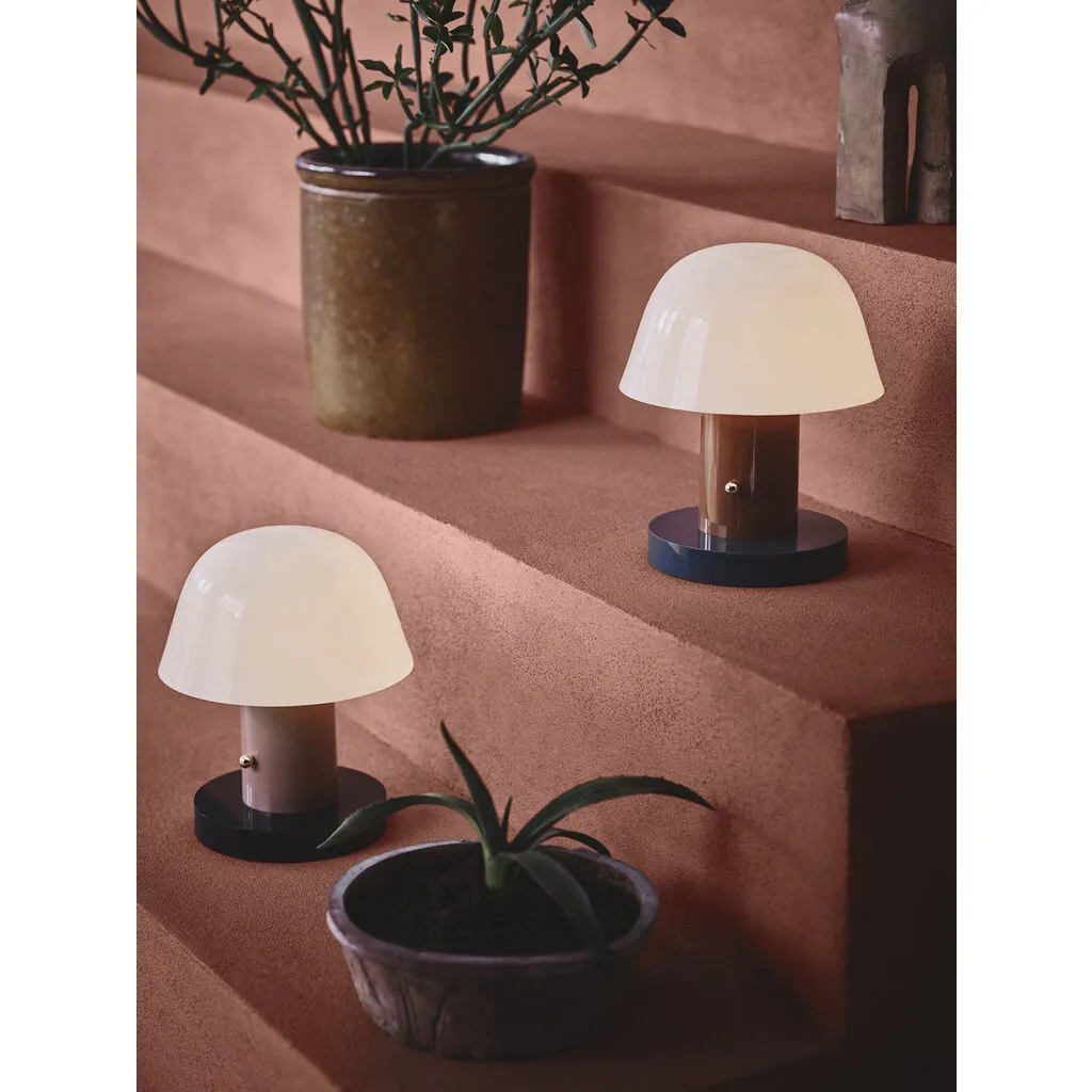 &Tradition JH27 Setago Table Light | Nude & Forest