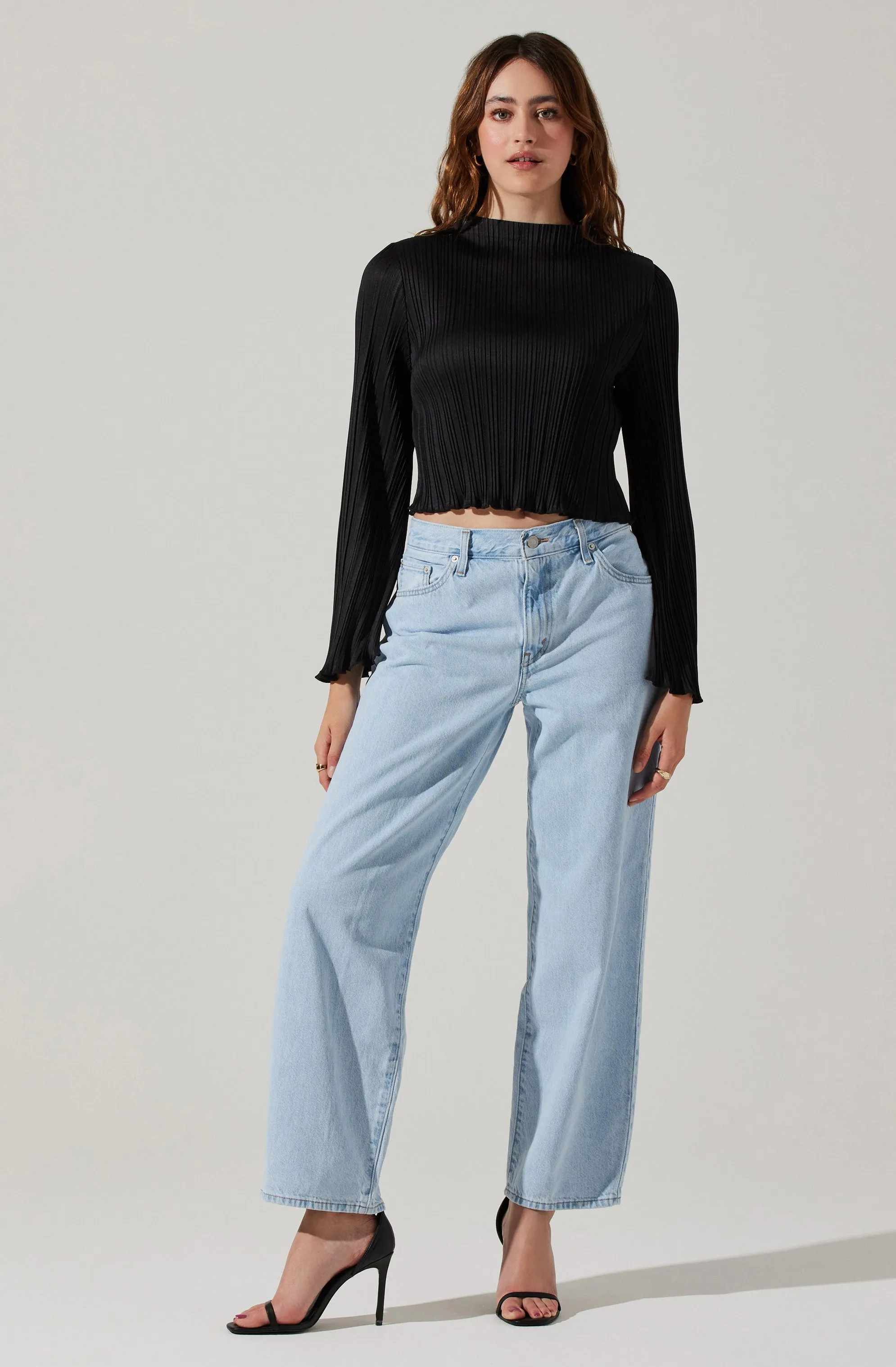 Cropped Plisse Mock Neck Top