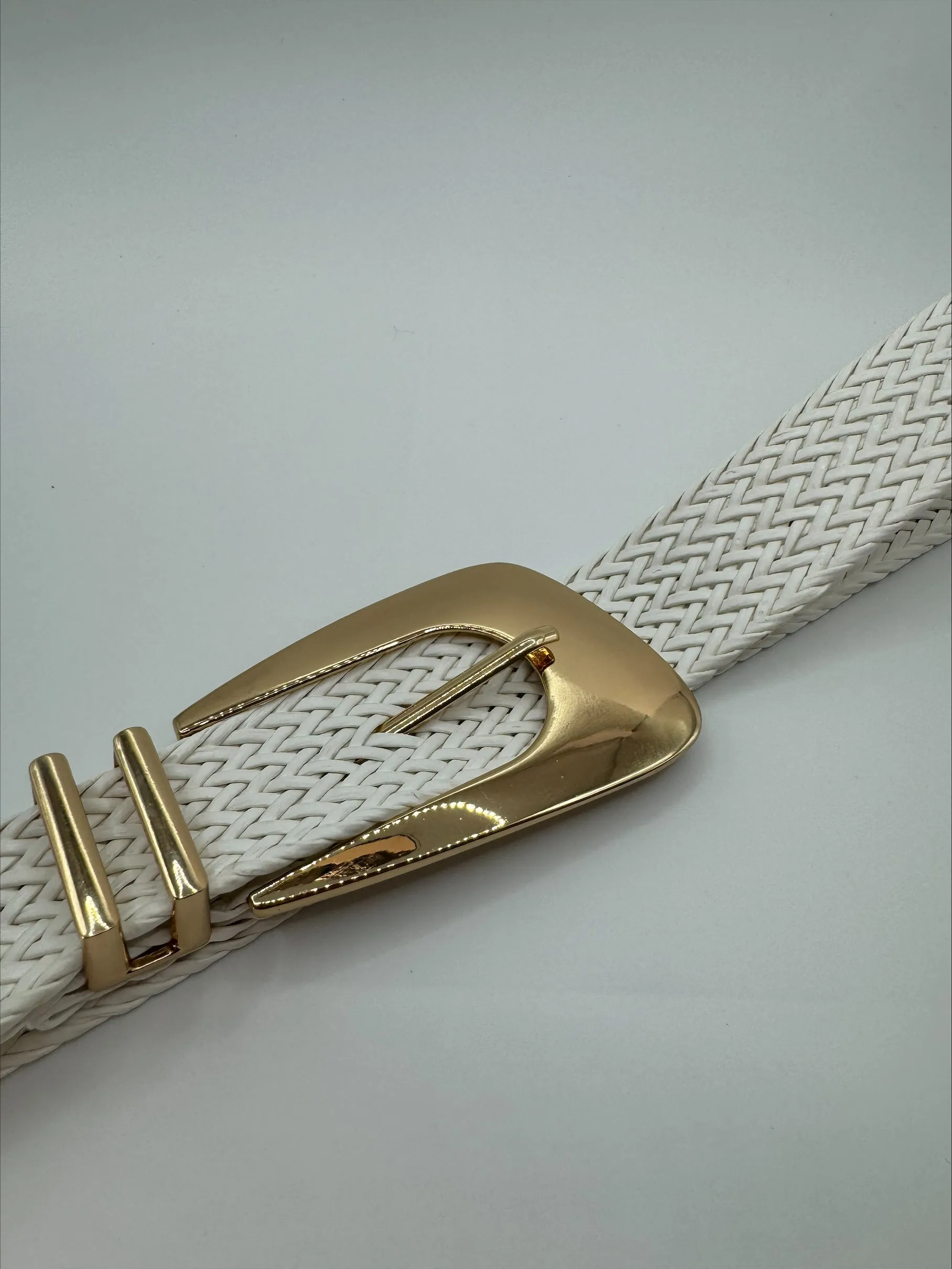 Dallas Woven White Buckle Belt