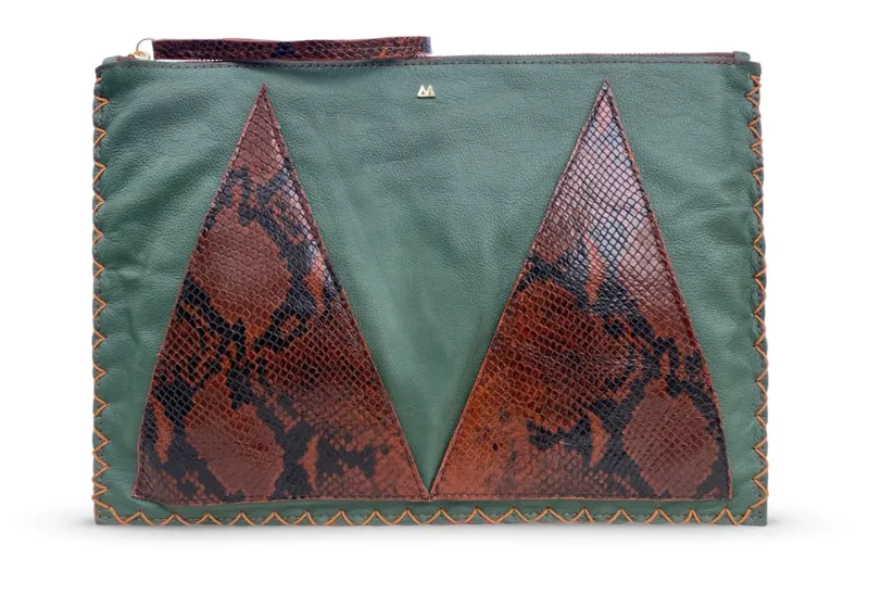 MARTE EGELE SOFT GREEN AND BROWN LAPTOP SLEEVE fashion statement