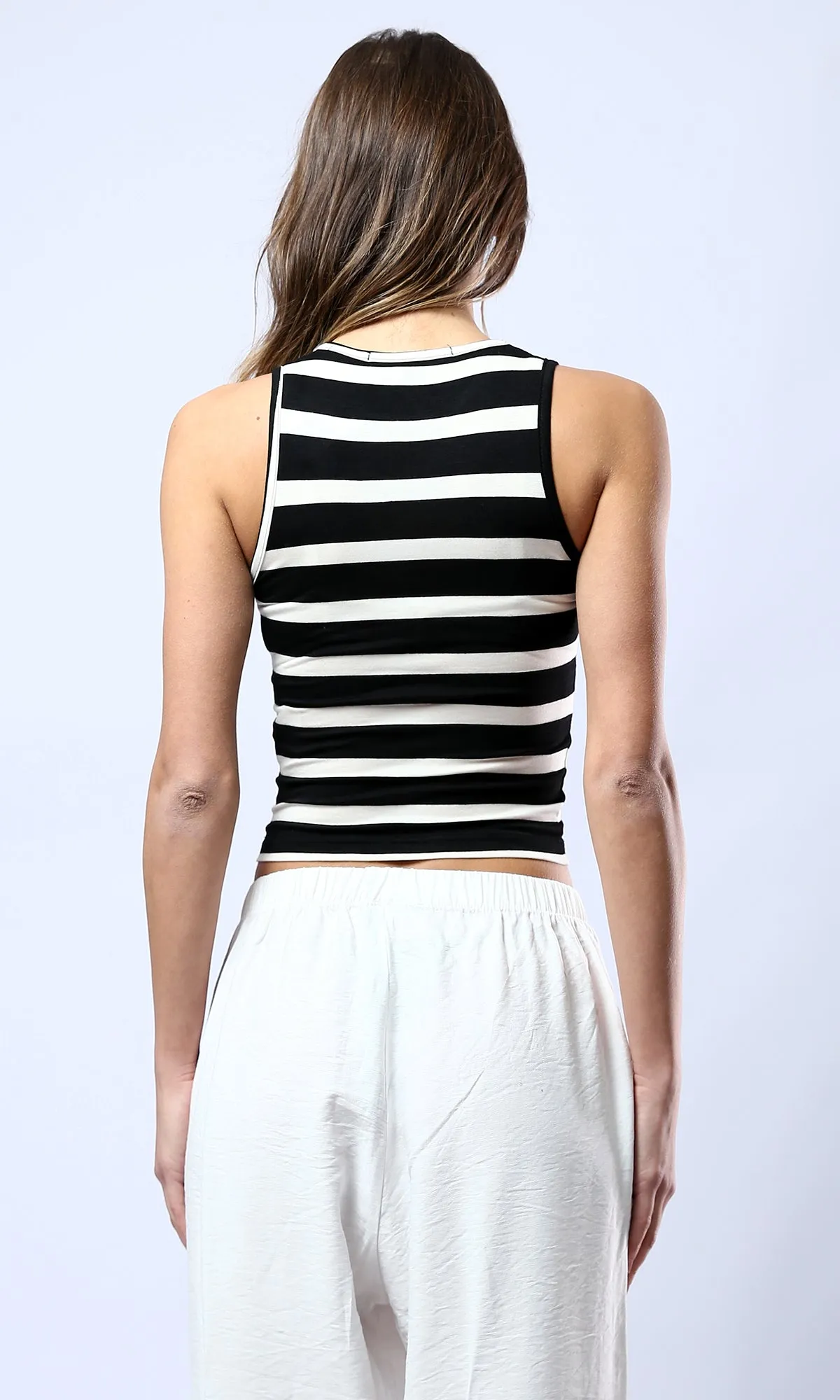 O179135 Round Neck Striped Tank Top - Black & White