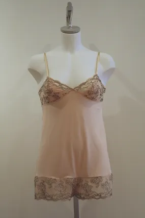 Olivia Teddy | Pale