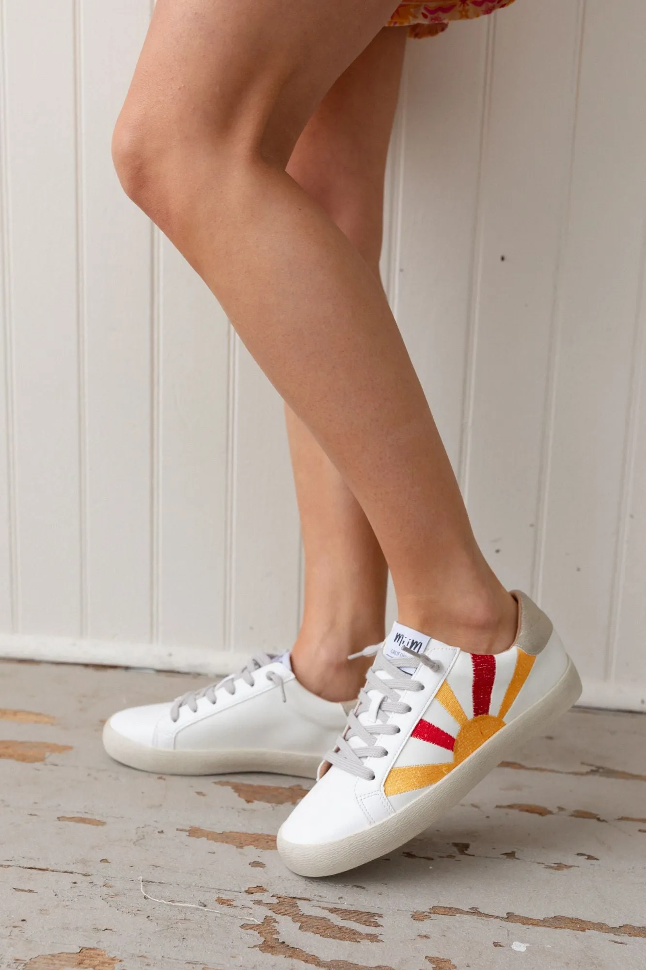 Sun Rays Retro Sneakers - White